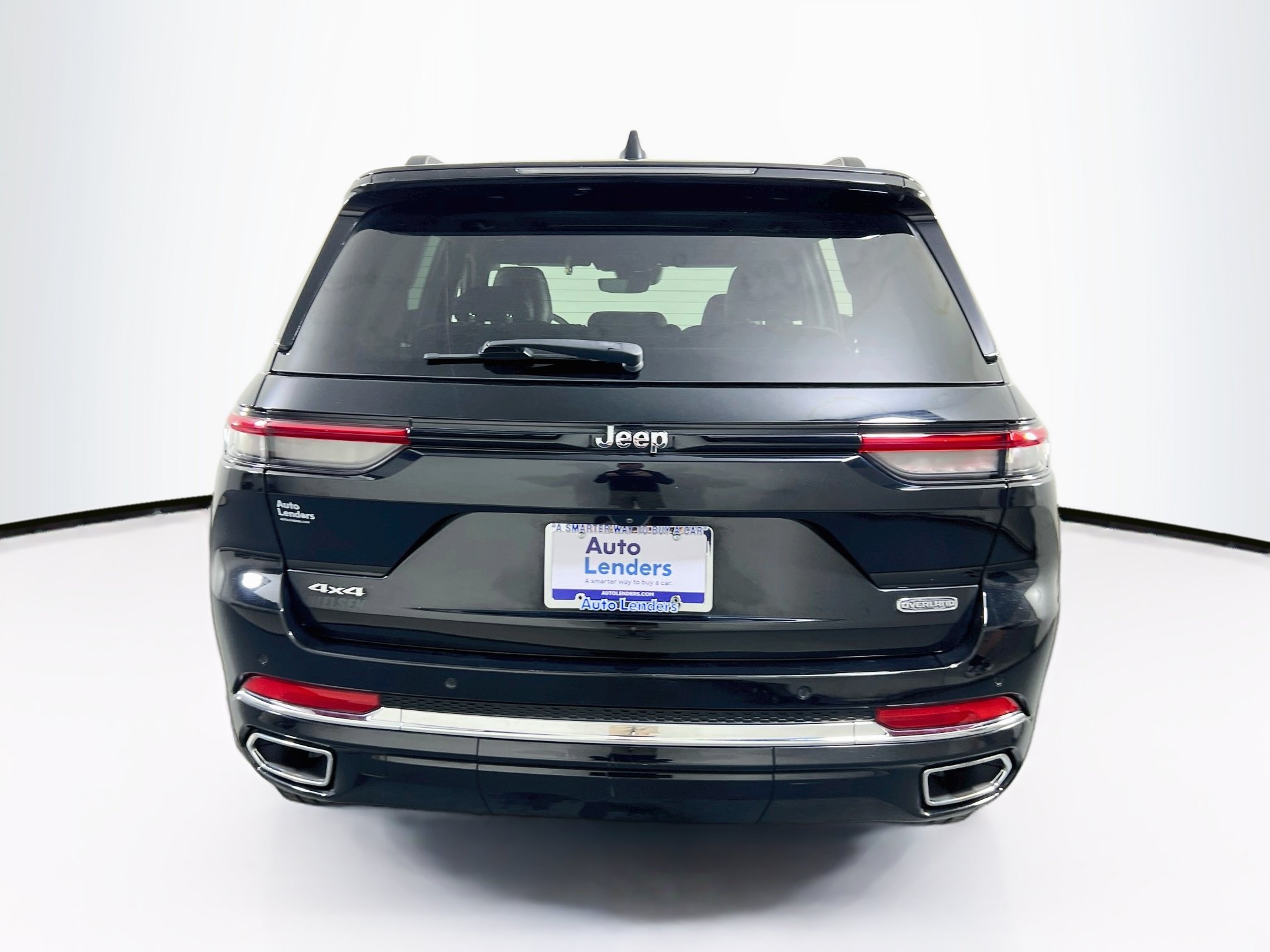 Used 2023 Jeep Grand Cherokee Overland AWD/4WD image 6
