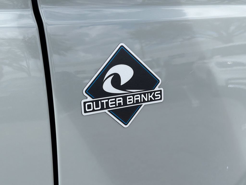 Used 2024 Ford Bronco Outer Banks image 14