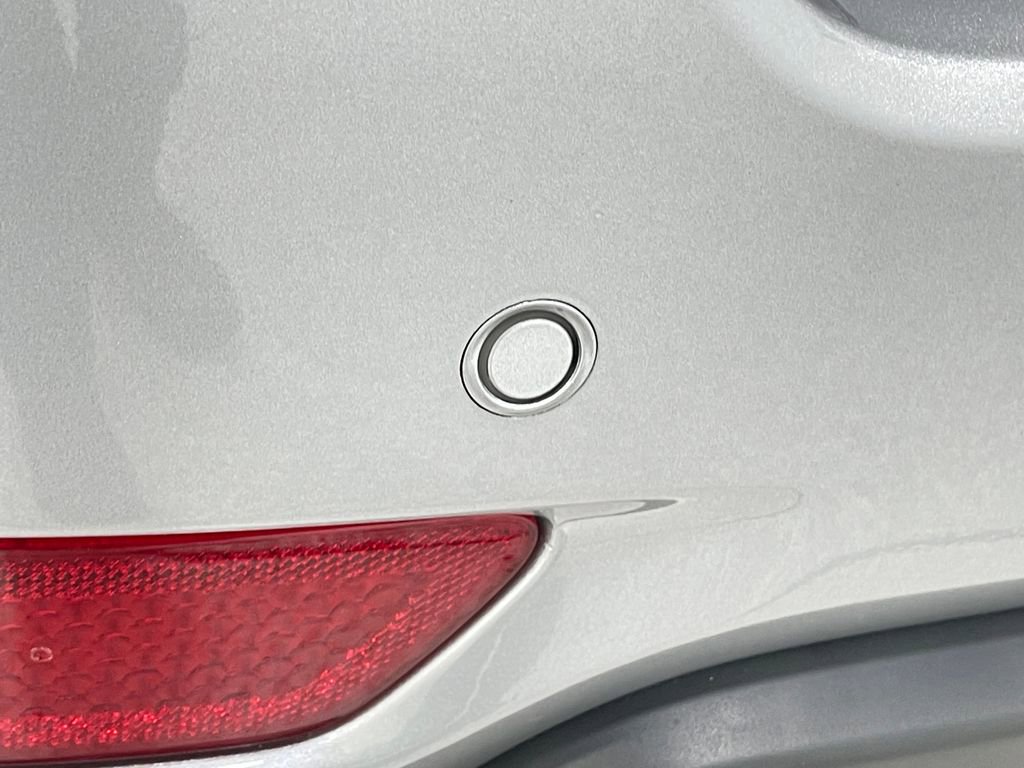 Used 2020 Jeep Grand Cherokee Limited w/ Premium Lighting Group image 12