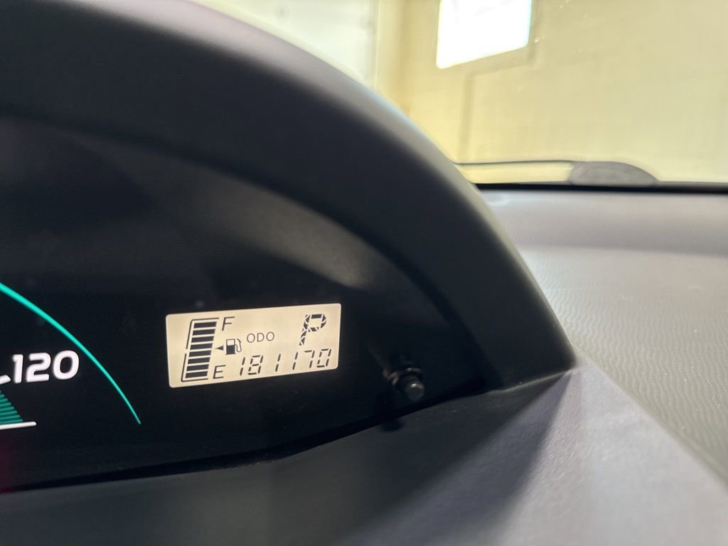 Used 2008 Toyota Yaris 2-Door Hatchback image 12