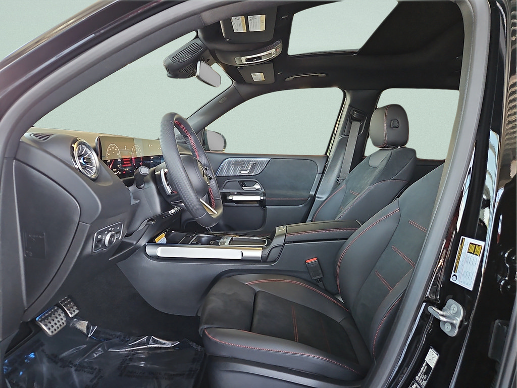 New 2026 Mercedes-Benz GLB 250 image 19