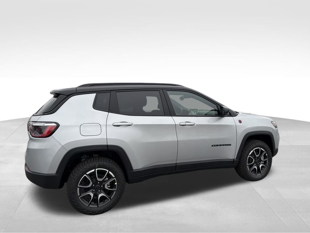 New 2026 Jeep Compass Trailhawk w/ Sun, Sound & Navigation Group image 8