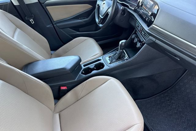 Used 2019 Volkswagen Jetta SEL FWD image 18