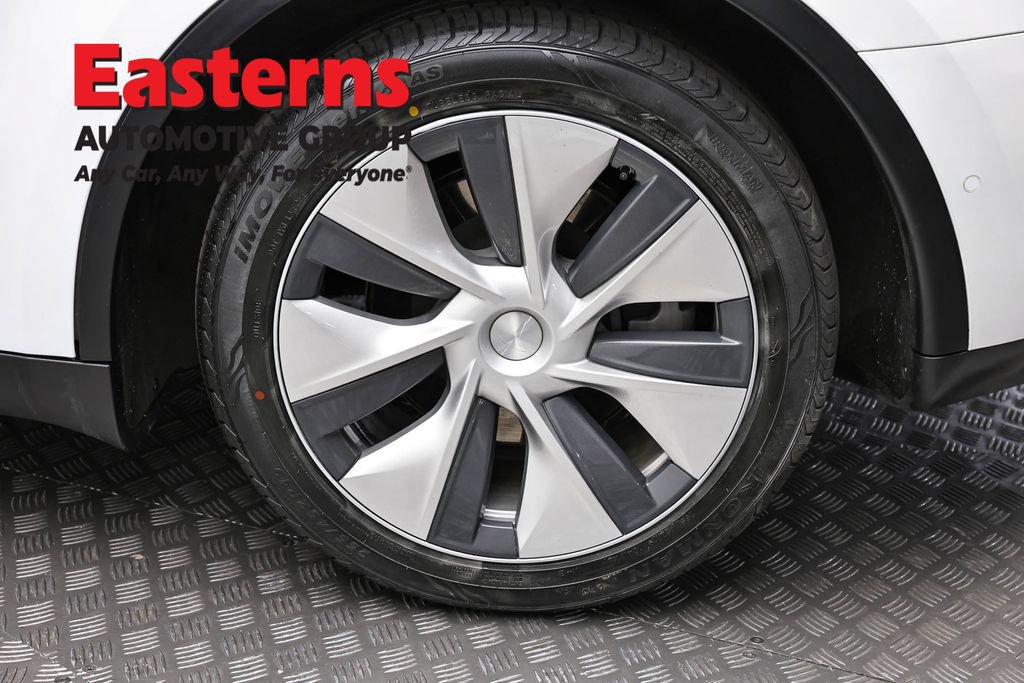 Used 2021 Tesla Model Y Long Range AWD/4WD image 8