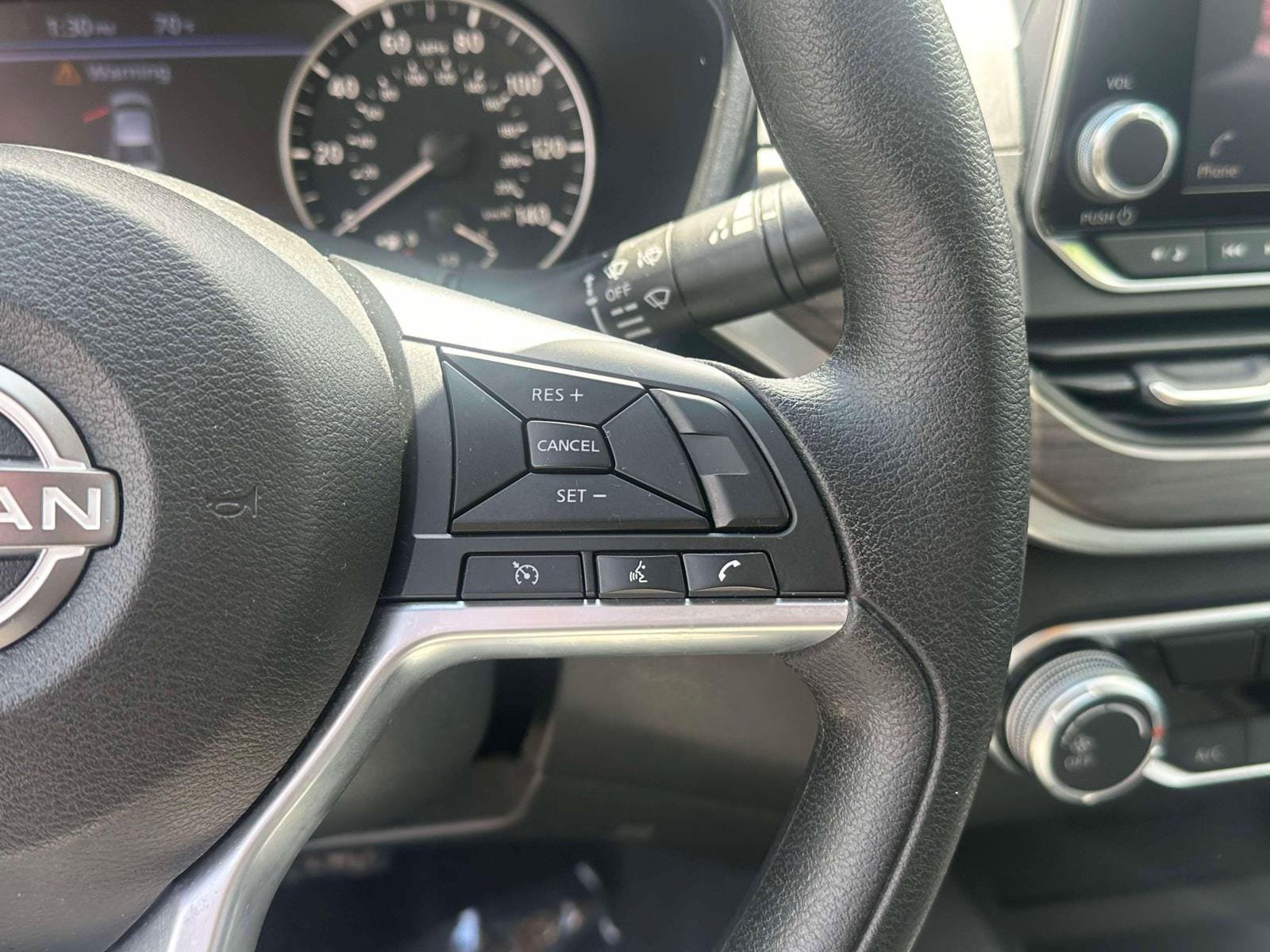 Used 2025 Nissan Altima 2.5 SV FWD image 20
