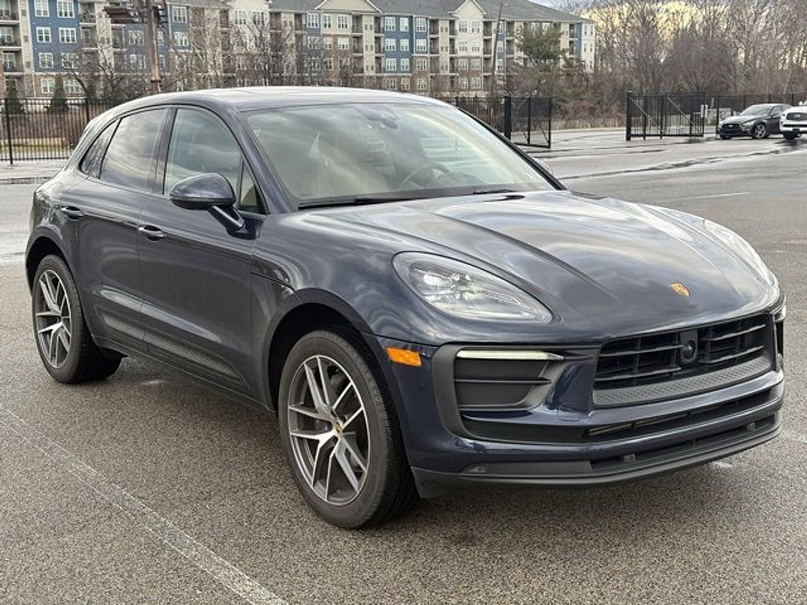 Used 2023 Porsche Macan Turbo image 1