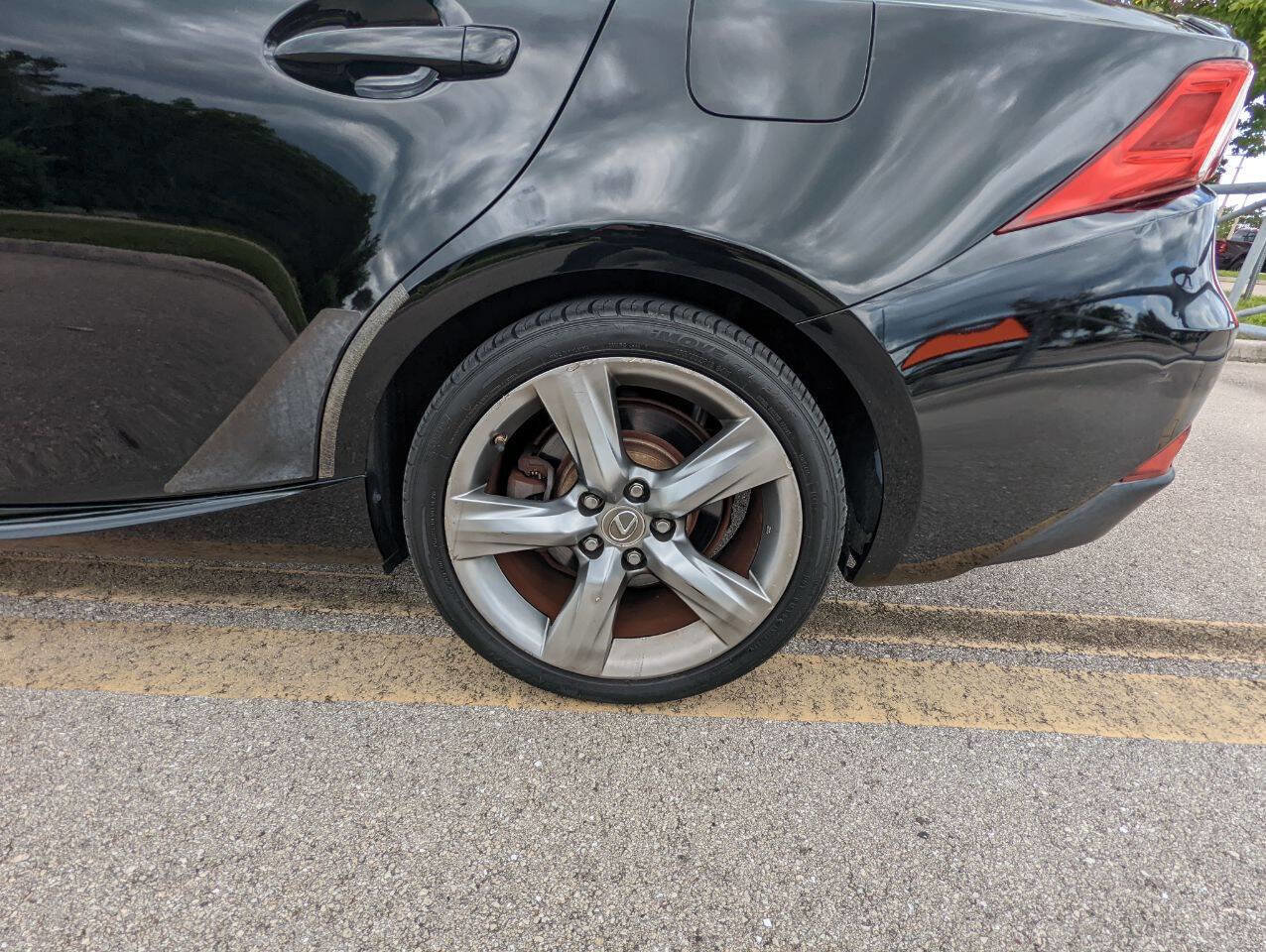 Used 2015 Lexus IS 350 image 26