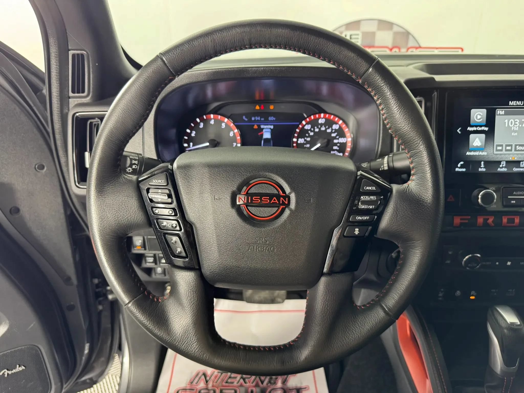 Used 2025 Nissan Frontier PRO-4X w/ Pro Convenience Package AWD/4WD image 13