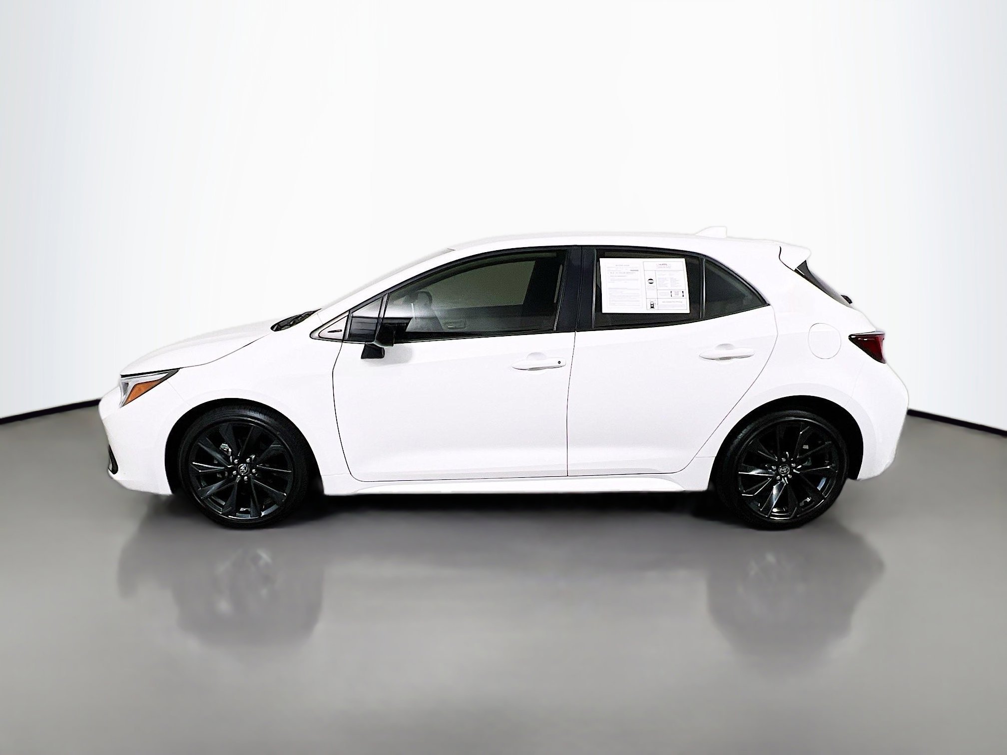Used 2023 Toyota Corolla XSE image 9