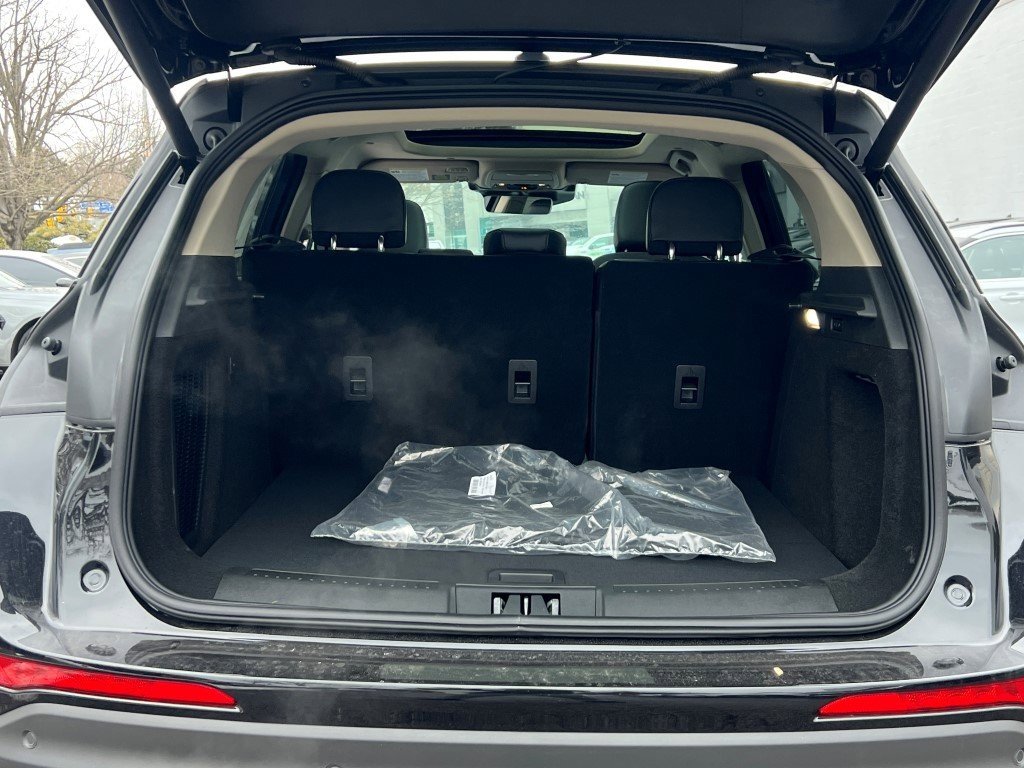 New 2026 Lincoln Corsair Reserve image 14