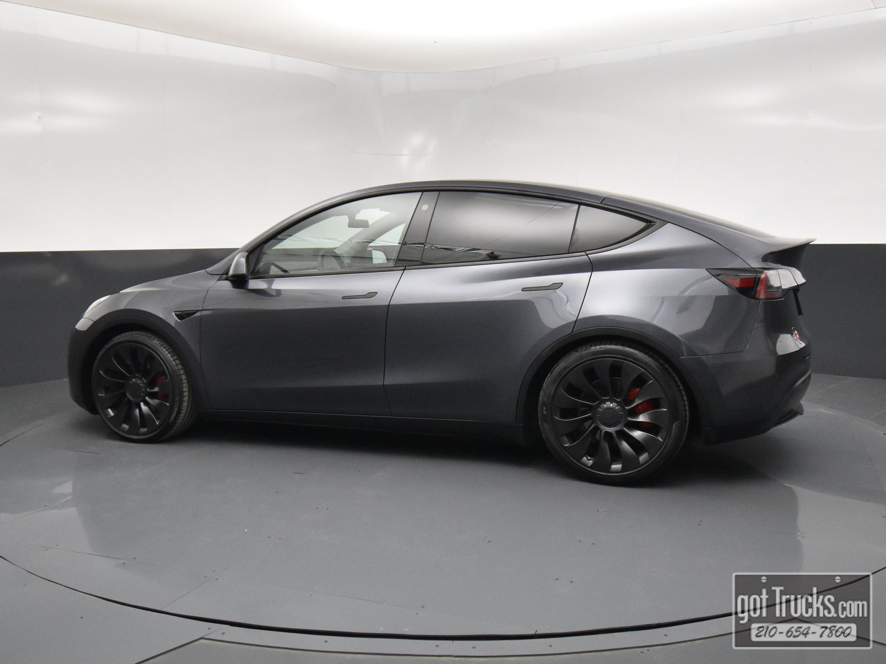 Used 2022 Tesla Model Y Performance image 3