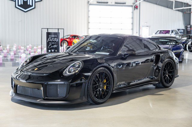 Used 2019 Porsche 911 GT2 RS w/ Weissach Package RWD image 2