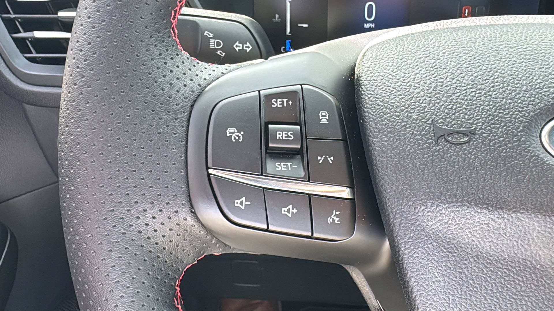 New 2026 Ford Escape ST-Line w/ Tech Pack #1 AWD/4WD image 18