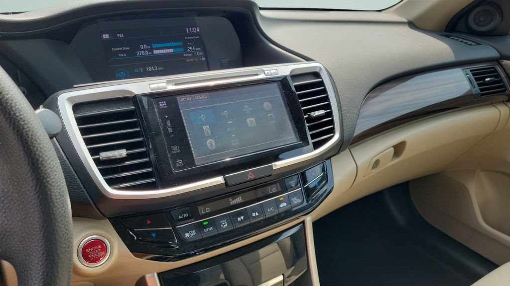 Used 2017 Honda Accord EX image 18