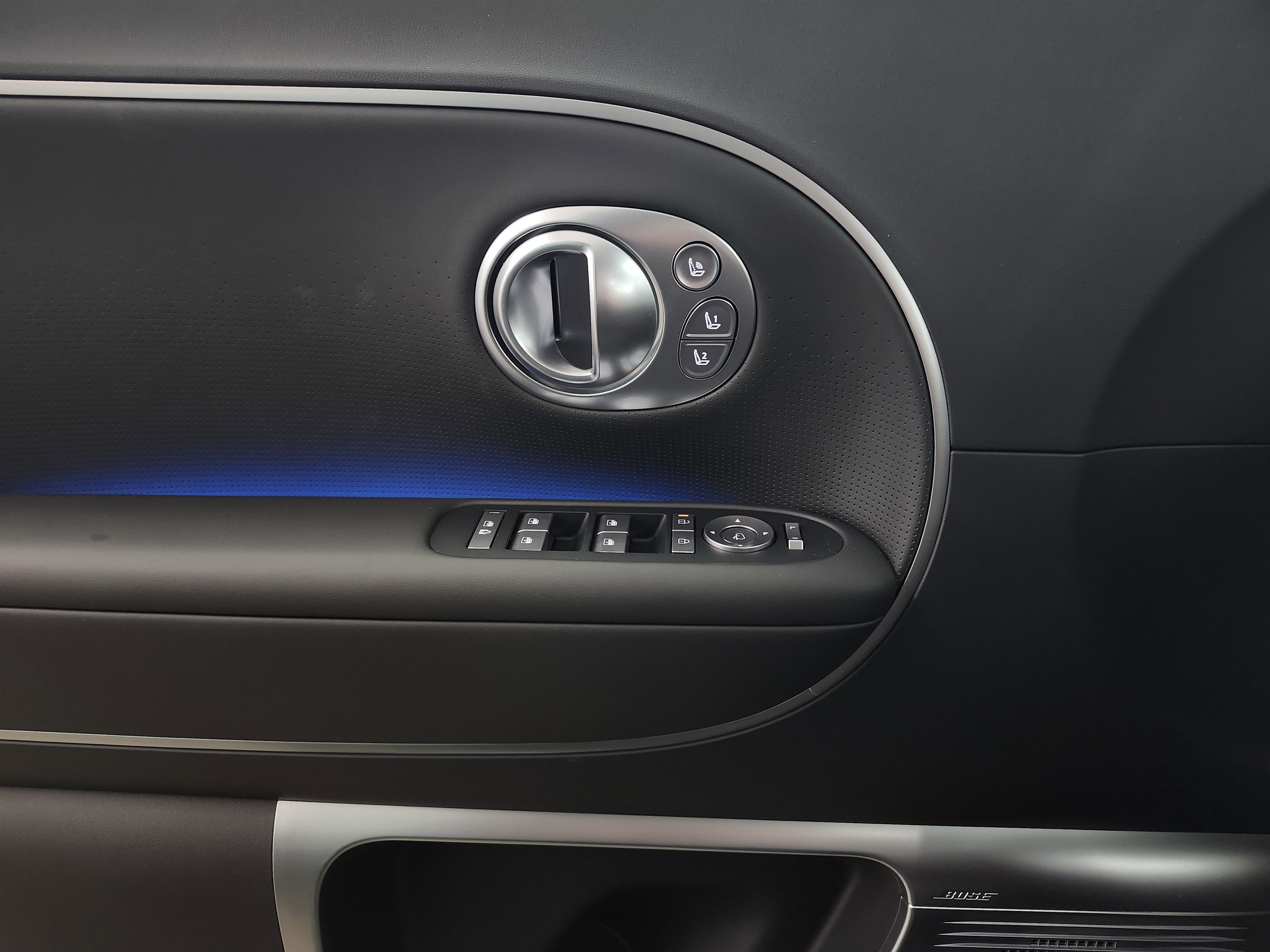 New 2026 Hyundai Ioniq 9 Calligraphy image 13