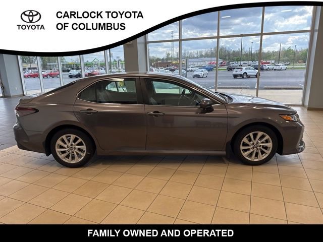 Used 2023 Toyota Camry LE image 6