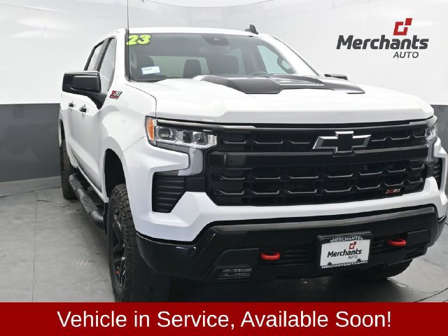 Used 2023 Chevrolet Silverado 1500 LT Trail Boss w/ Protection Package AWD/4WD image 1