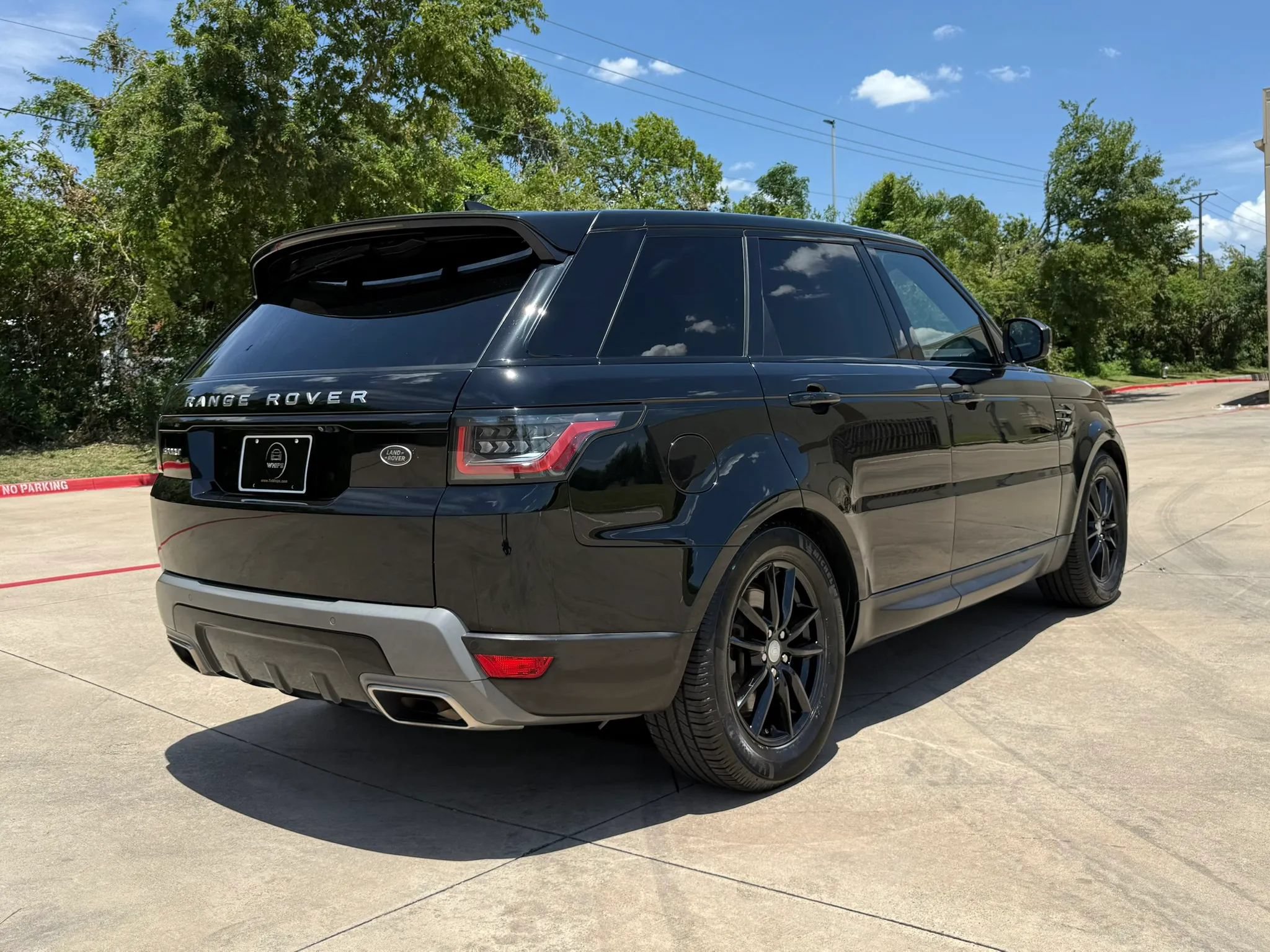 Used 2020 Land Rover Range Rover Sport SE AWD/4WD image 6