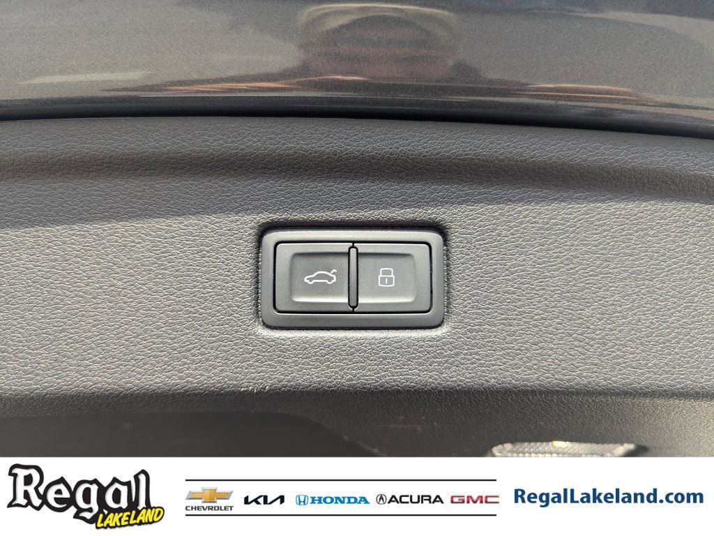 Used 2022 Audi S5 Prestige w/ Prestige Package image 9