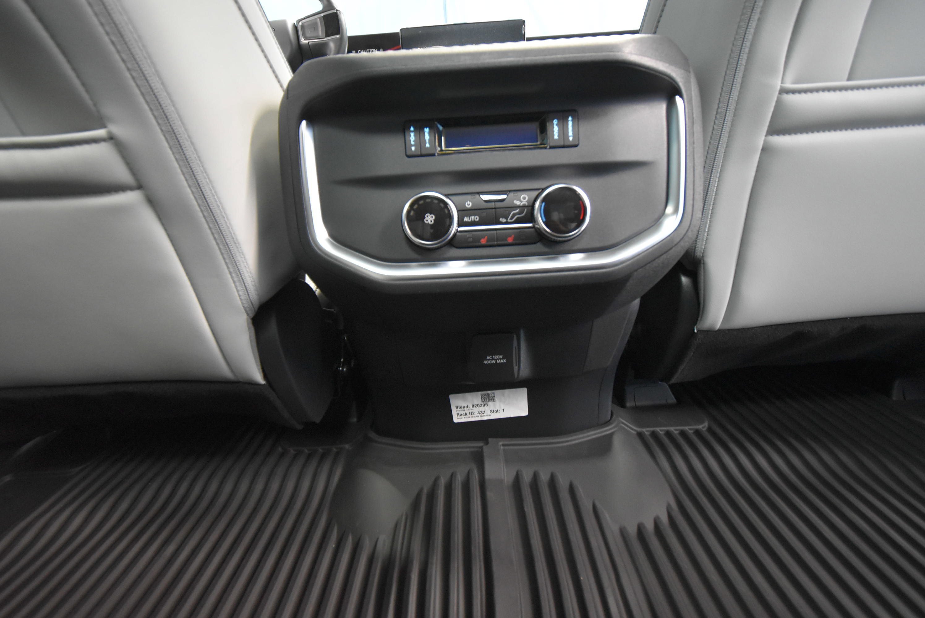 New 2026 Ford Expedition Max Platinum image 25