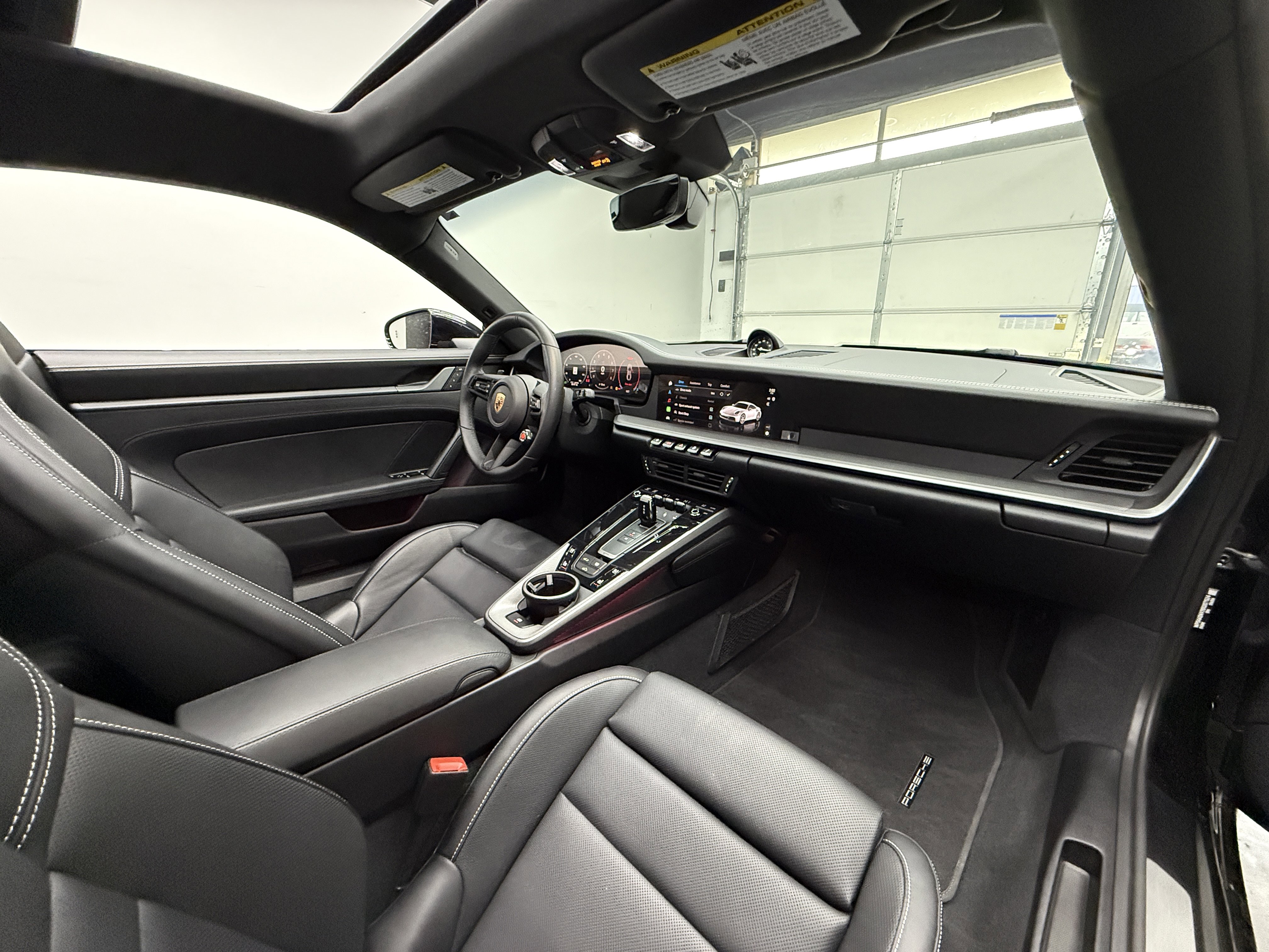 Used 2025 Porsche 911 Carrera image 32