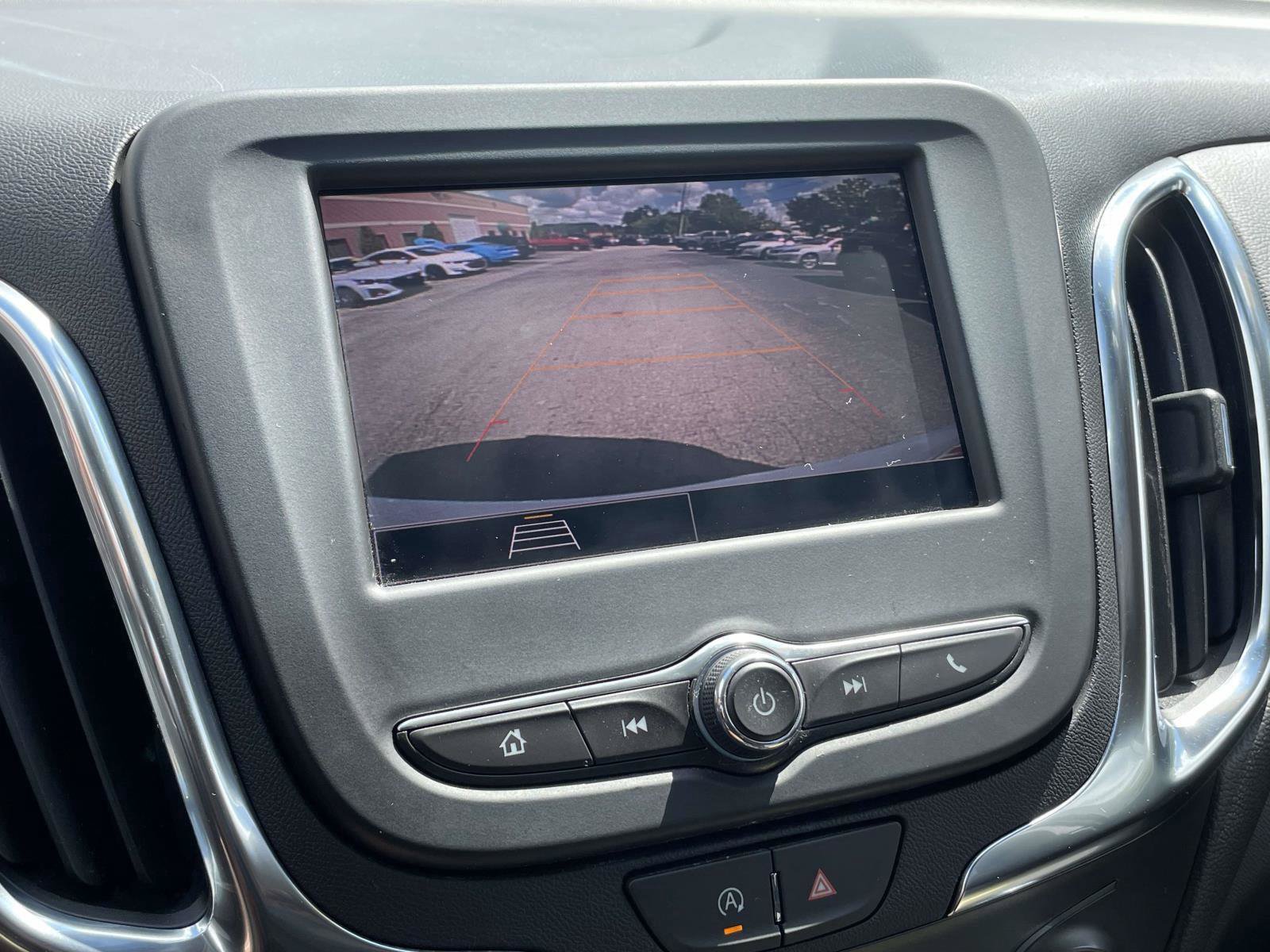 Used 2024 Chevrolet Equinox LT FWD image 13