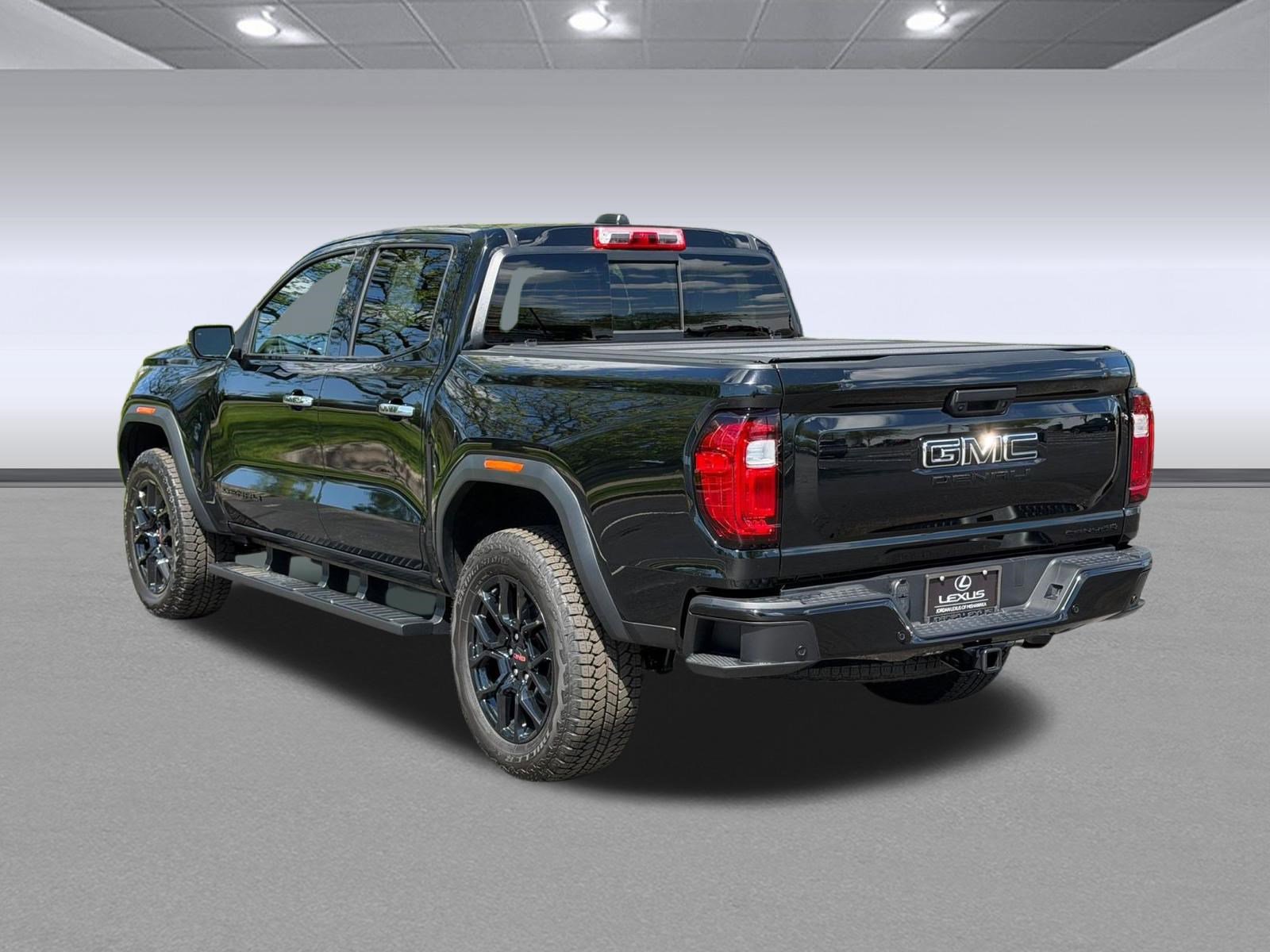 Used 2026 GMC Canyon Denali w/ LPO, Denali Black Edition AWD/4WD image 3