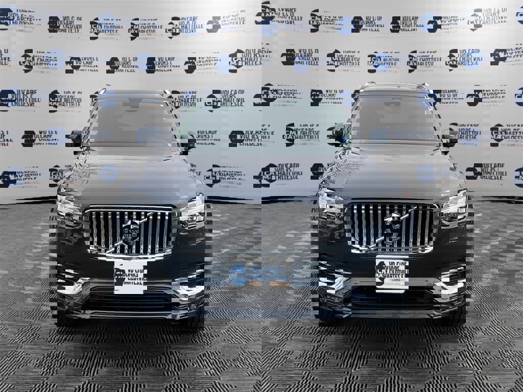 Certified 2025 Volvo XC90 B6 Plus image 8