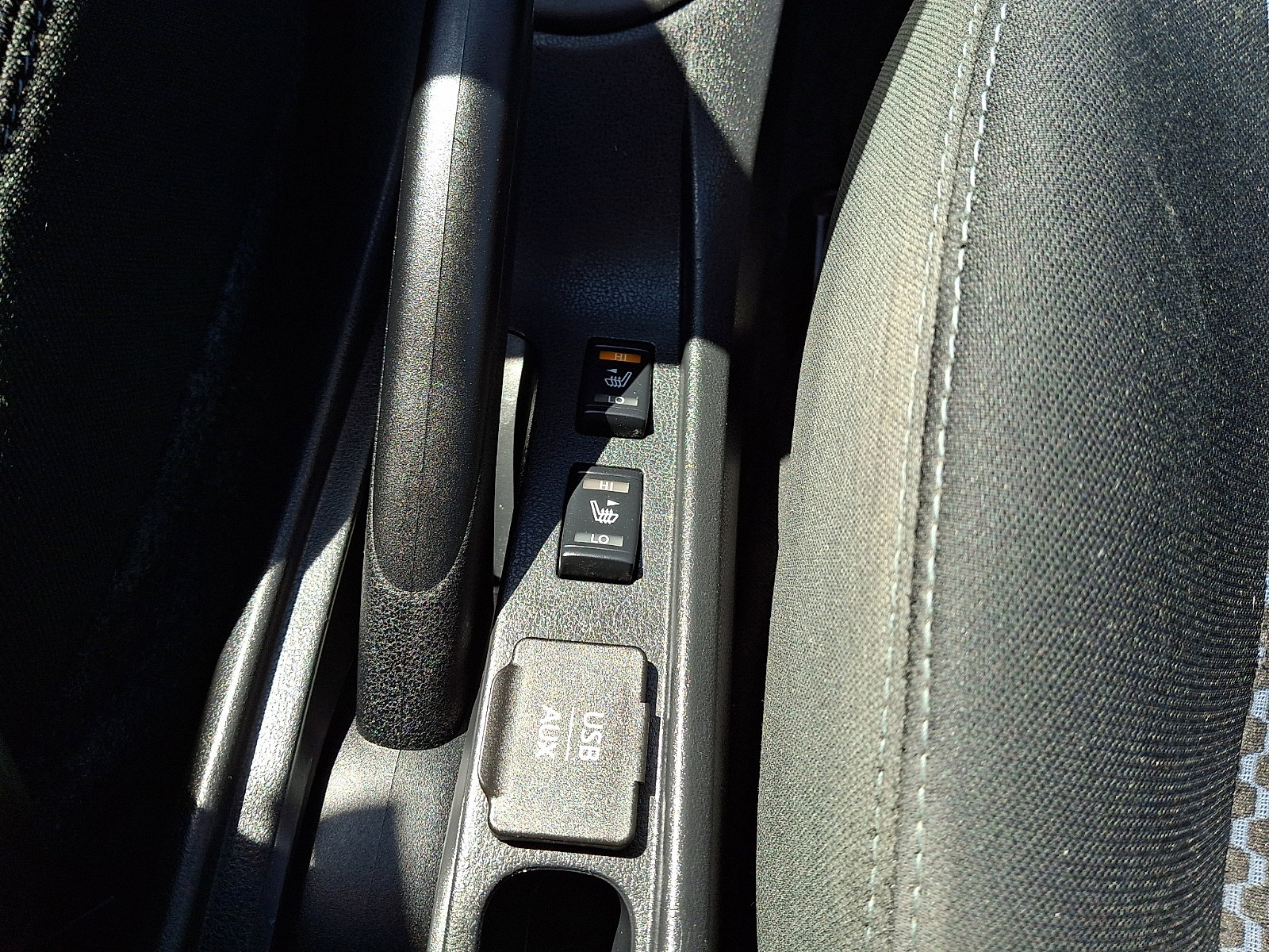 Used 2015 Nissan Versa Note SV FWD image 23