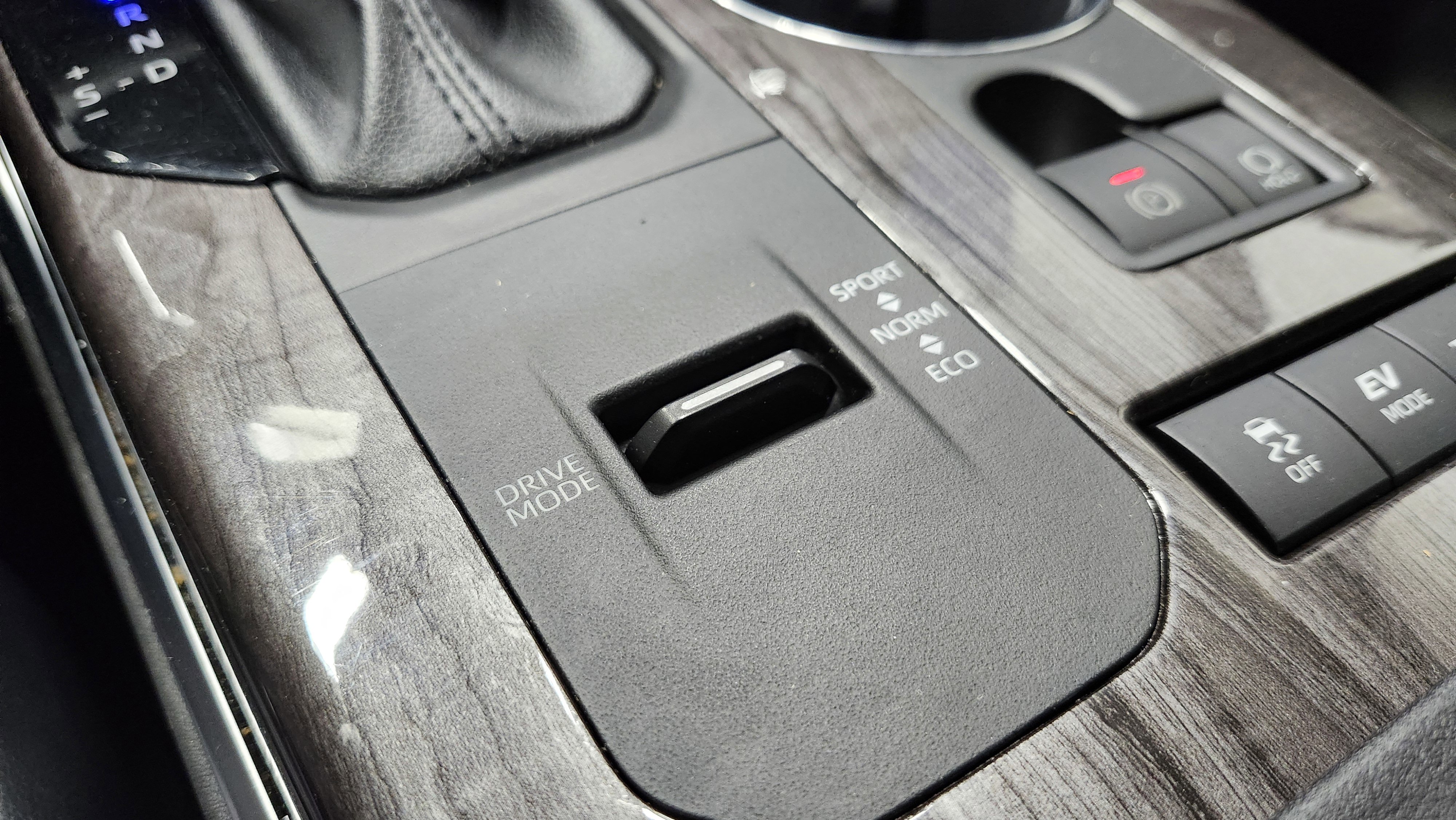 Used 2021 Toyota Highlander Platinum image 12