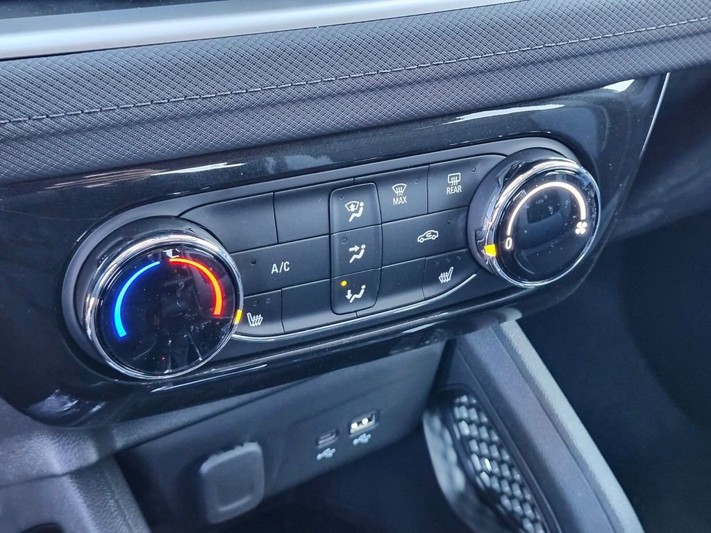 New 2026 Chevrolet TrailBlazer LT w/ LT Cold Weather Package FWD image 20