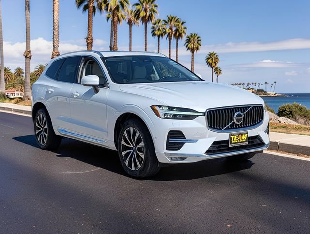 Used 2023 Volvo XC60 B5 Plus AWD/4WD image 4