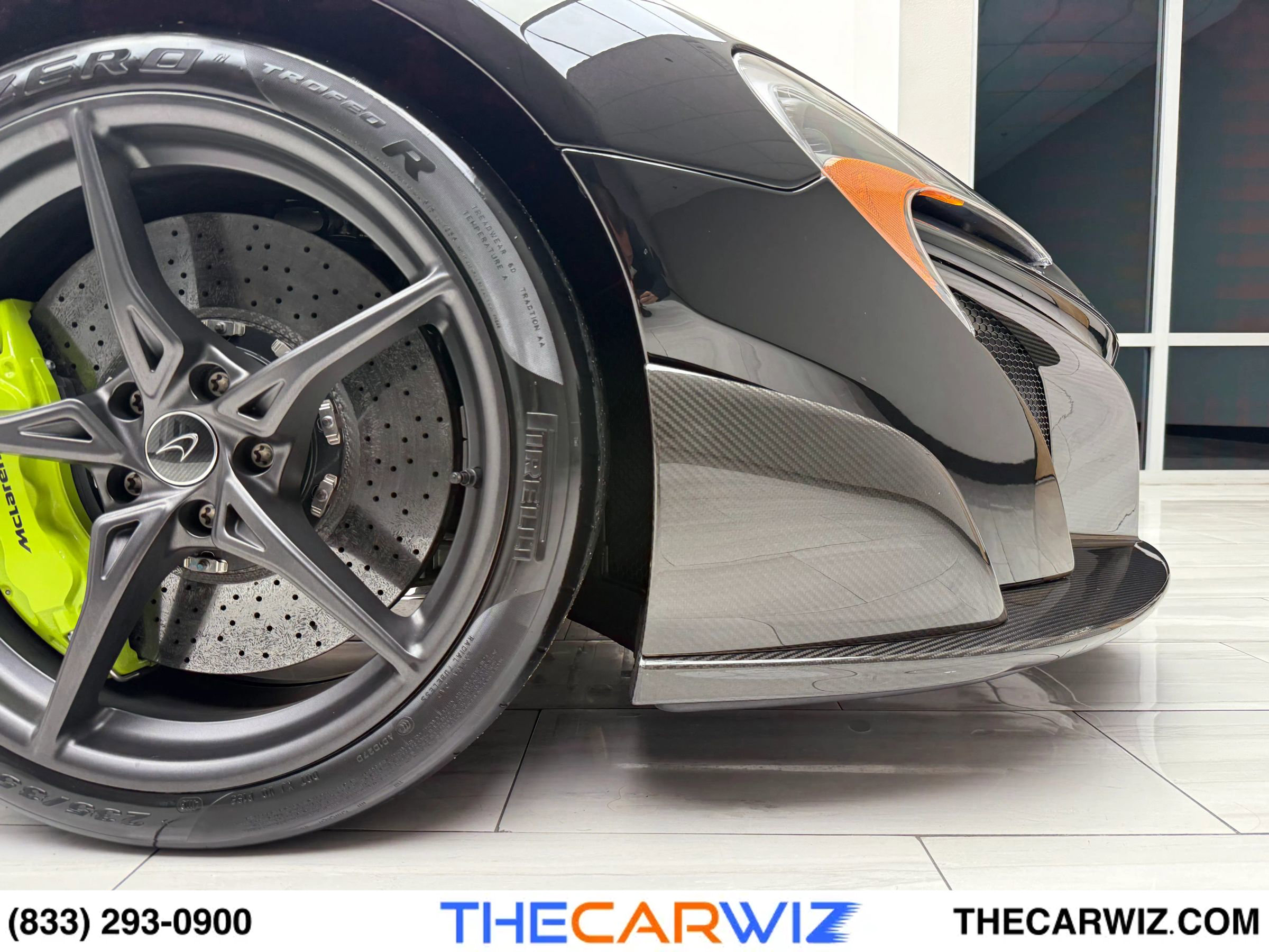 Used 2016 McLaren 675LT Spider image 40