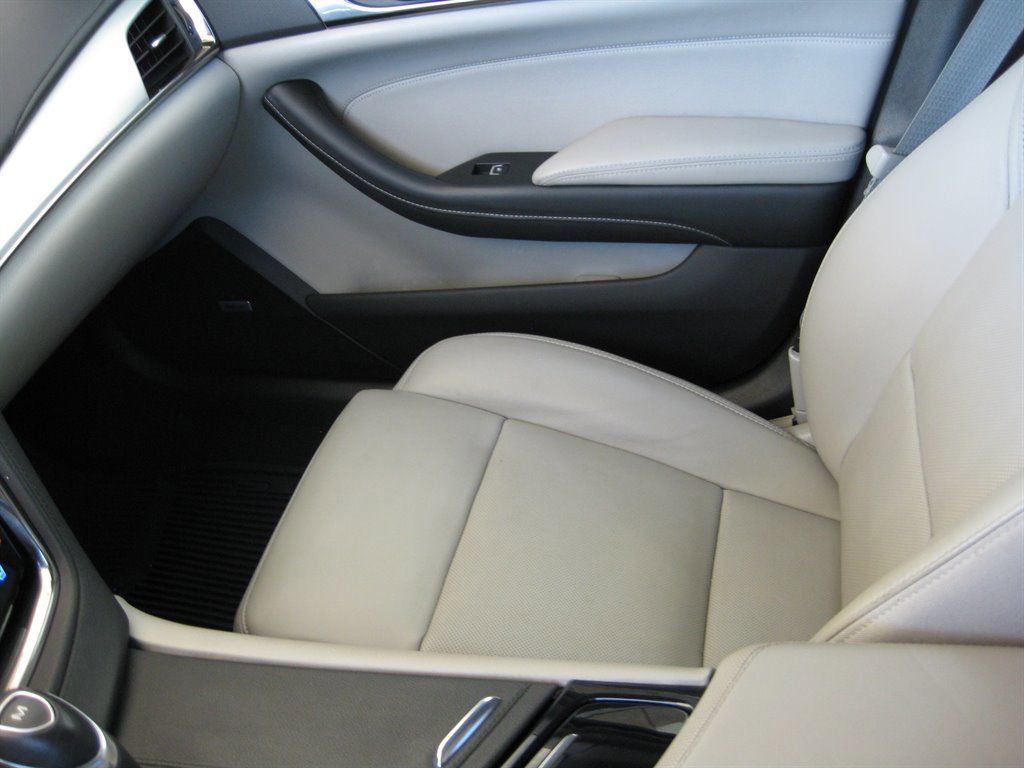 Used 2018 Cadillac CTS Luxury RWD image 22