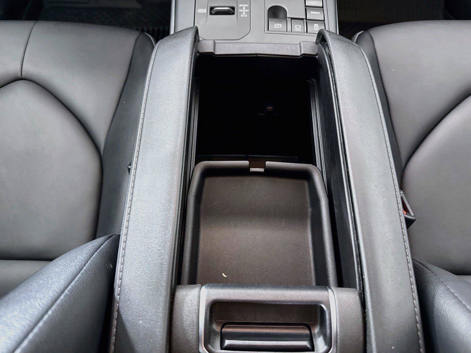 Certified 2025 Toyota Highlander XLE FWD image 35