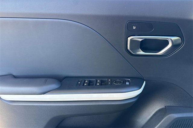 New 2025 Kia K4 GT-Line image 12