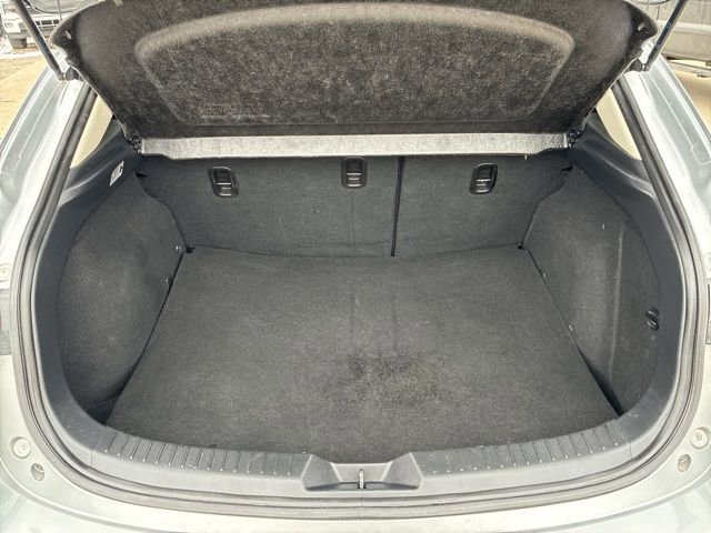 Used 2016 MAZDA MAZDA3 i Grand Touring image 7