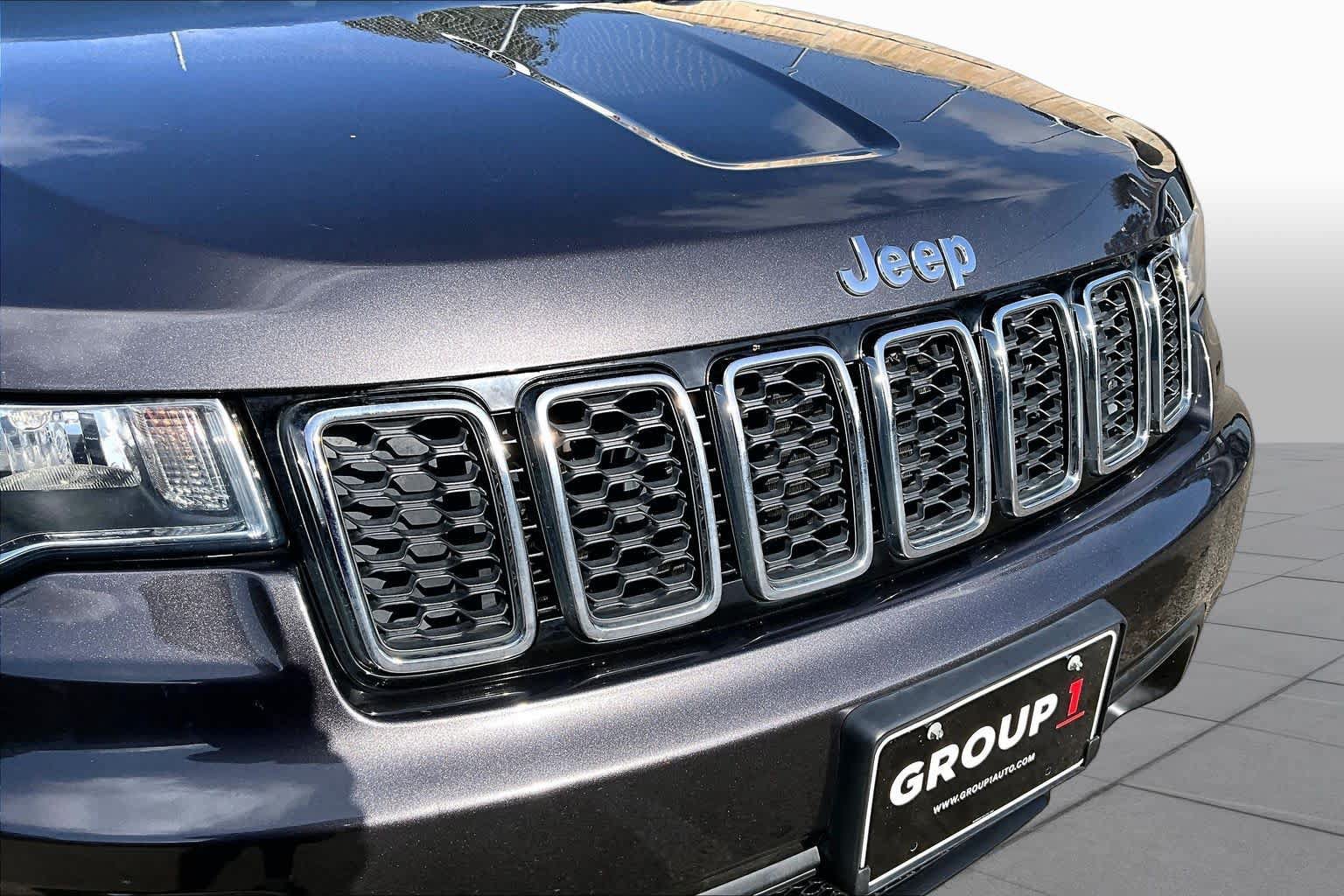 Used 2020 Jeep Grand Cherokee Laredo RWD image 32