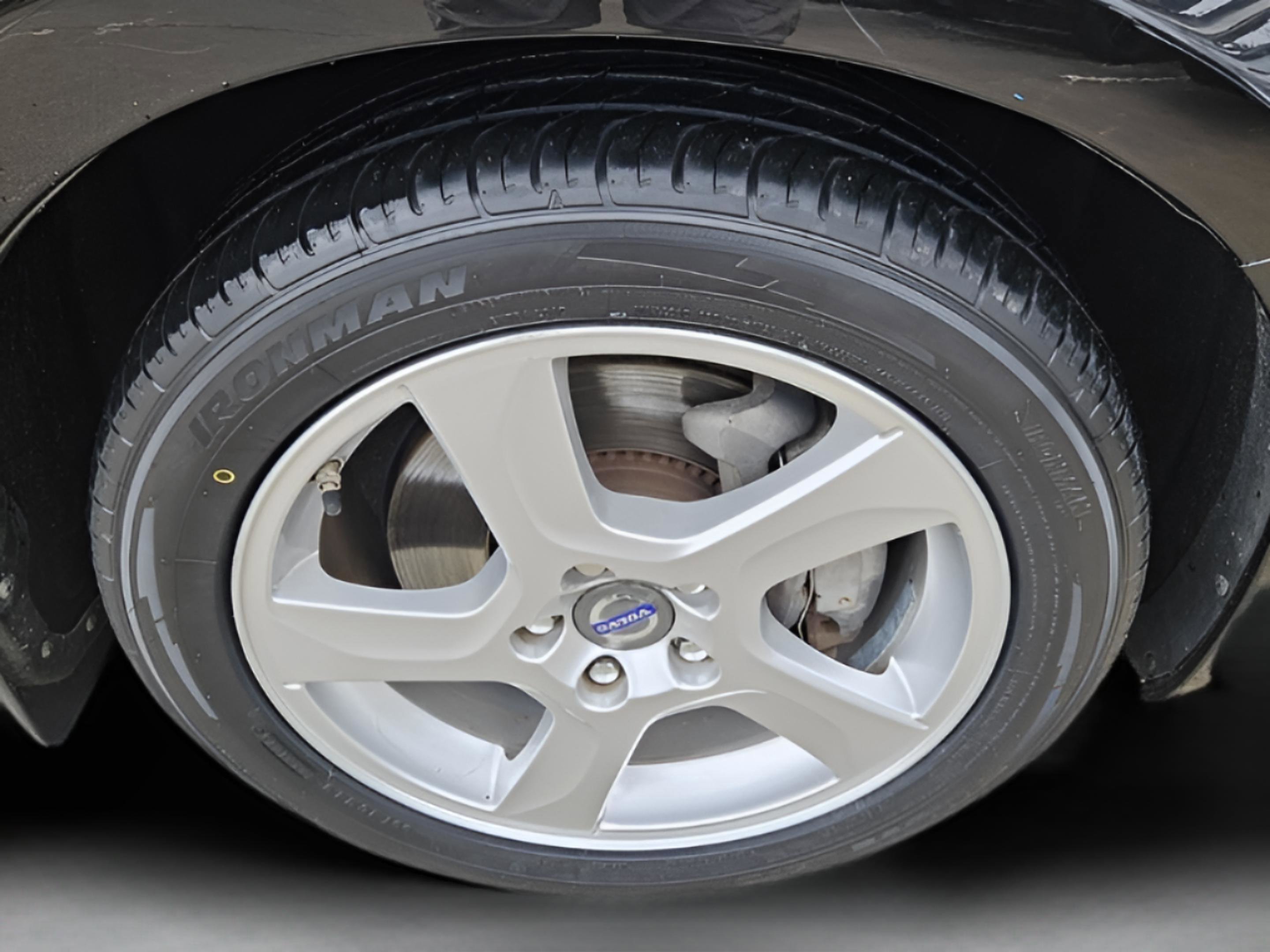 Used 2012 Volvo S60 T5 w/ Climate Pkg image 31