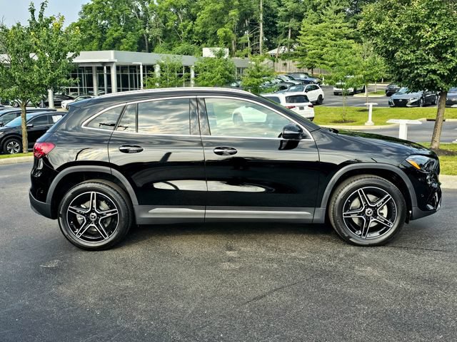 New 2026 Mercedes-Benz GLB 250 4MATIC image 7