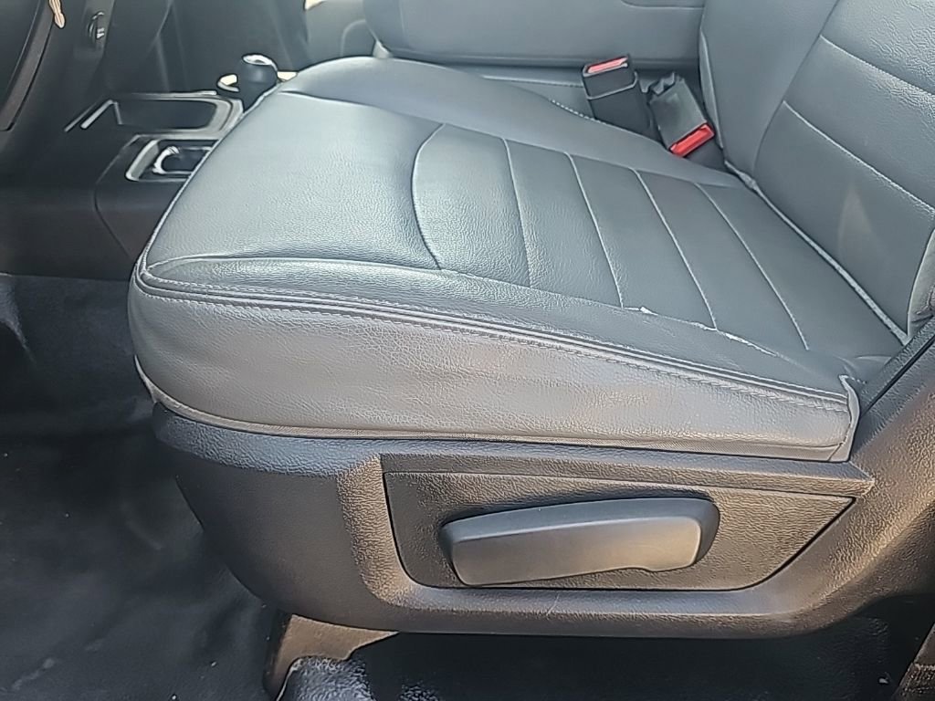 Used 2017 RAM 2500 Tradesman w/ Chrome Appearance Group image 11