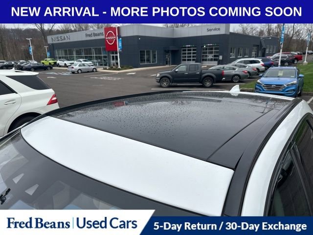 Used 2017 Jaguar F-PACE R-Sport image 4