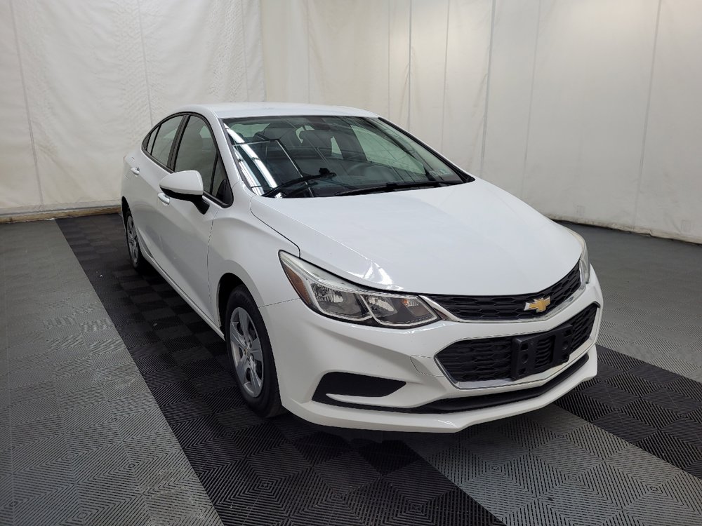 Used 2018 Chevrolet Cruze LS FWD image 13