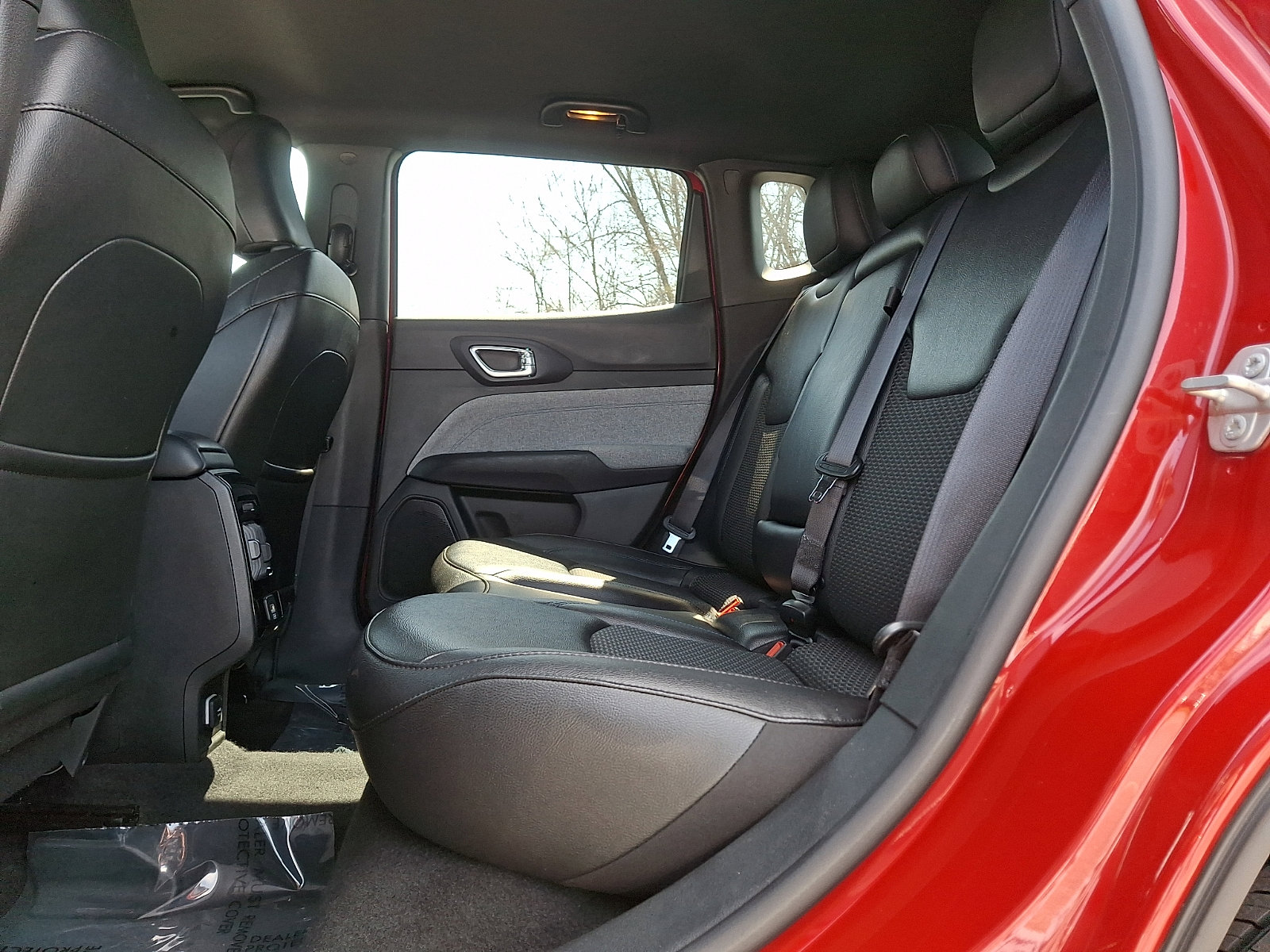 Used 2024 Jeep Compass Latitude image 10