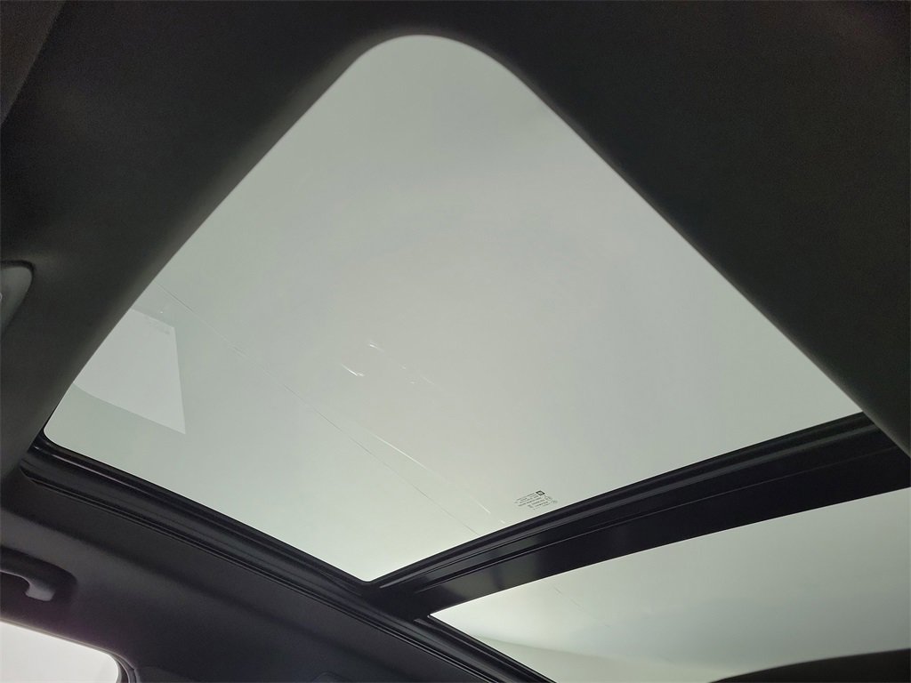 Certified 2023 Cadillac XT6 Premium Luxury image 18