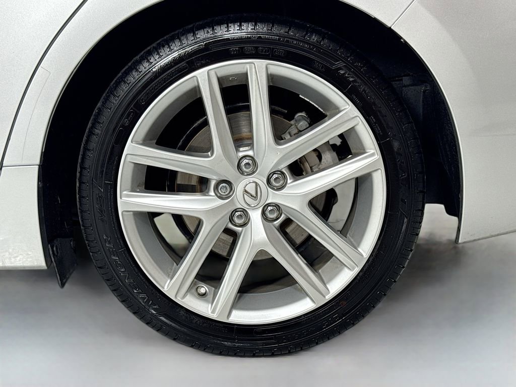 Used 2016 Lexus CT 200h w/ Seat Comfort Package FWD image 10