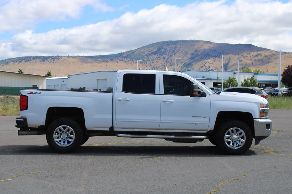 Used 2019 Chevrolet Silverado 2500 LT AWD/4WD image 6
