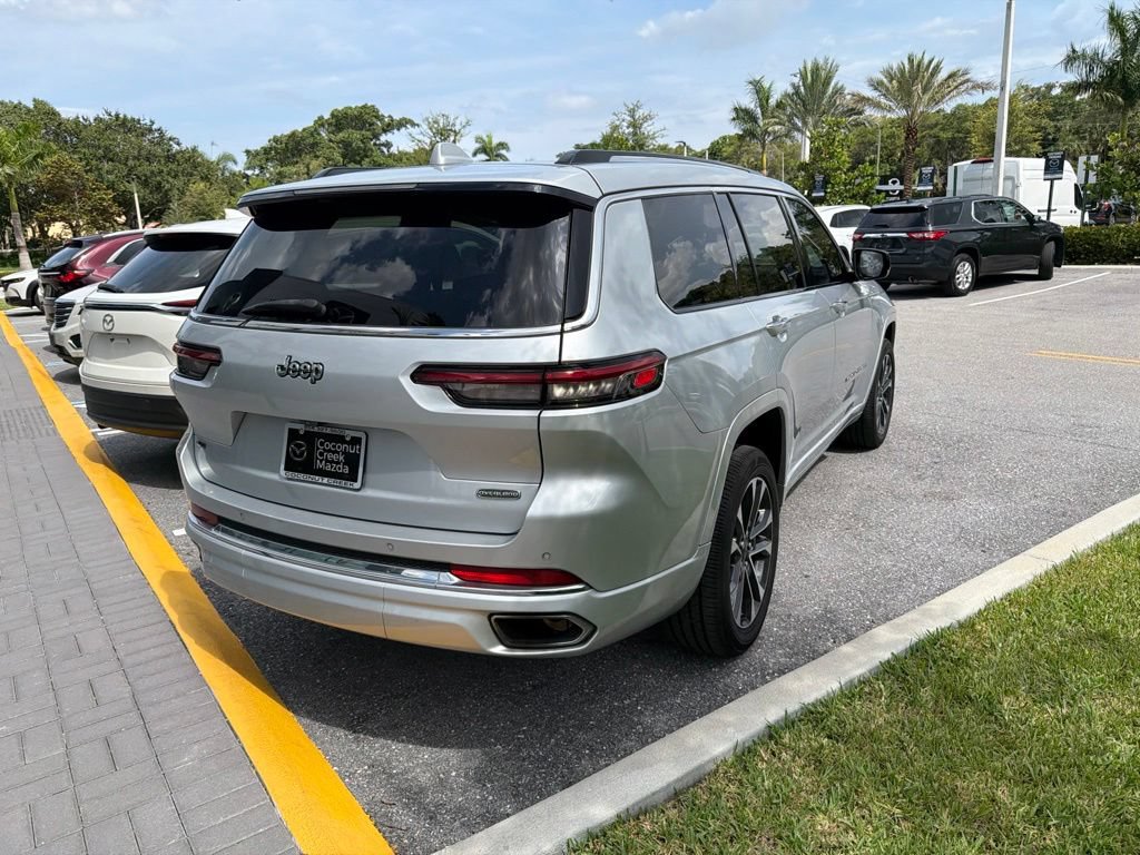 Used 2023 Jeep Grand Cherokee L Overland RWD image 7