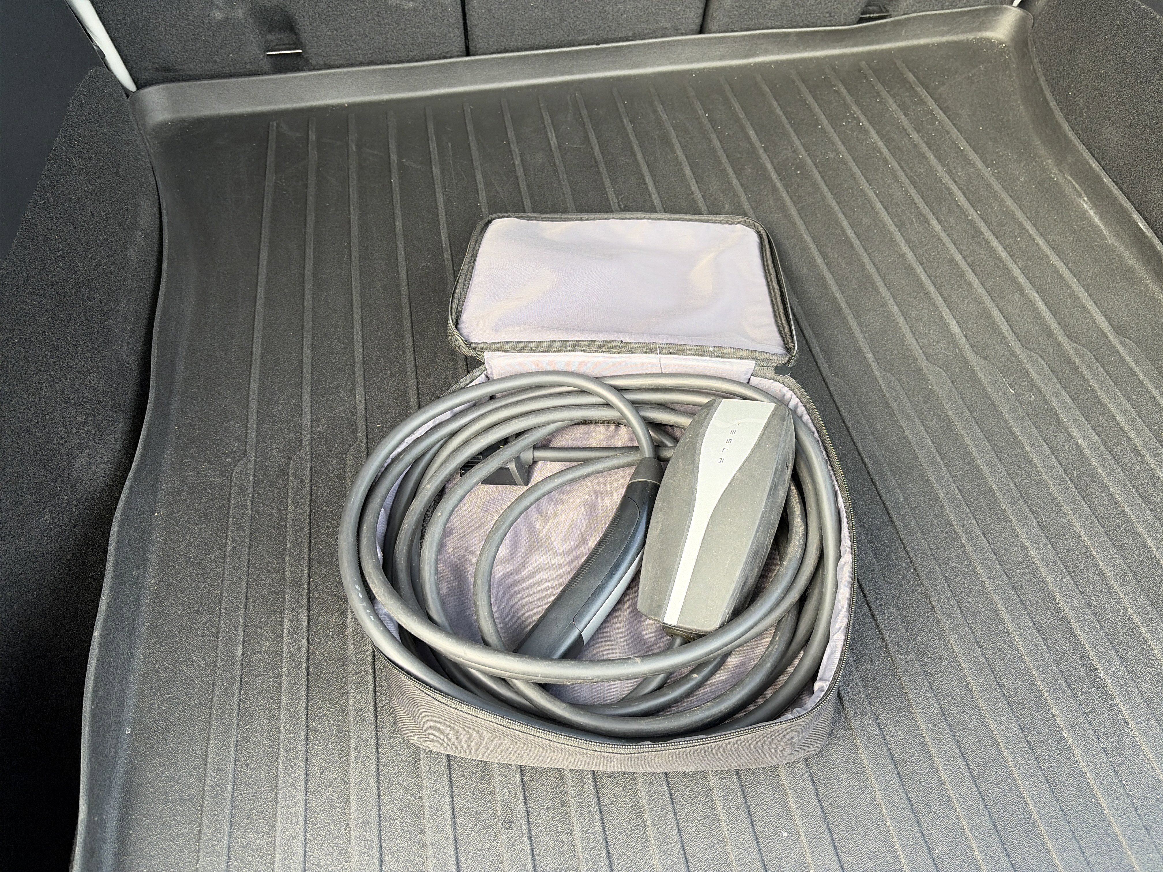 Used 2021 Tesla Model Y Long Range image 30