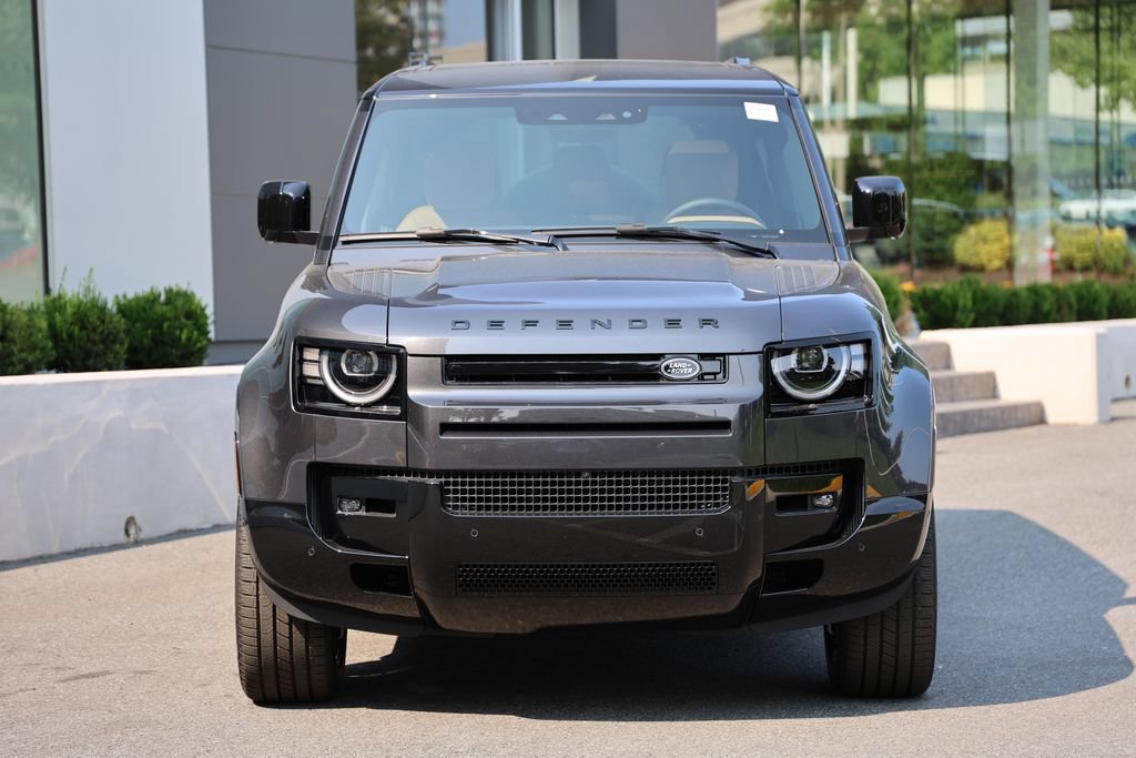 New 2026 Land Rover Defender 110 X-Dynamic SE AWD/4WD image 5